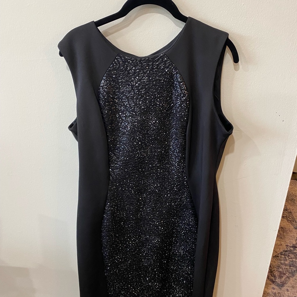 R&M Richards Elegant Black Dress
